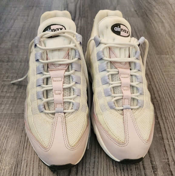 Wmns Nike Air Max 95 'Ghost Pastel' - Picture 4 of 4